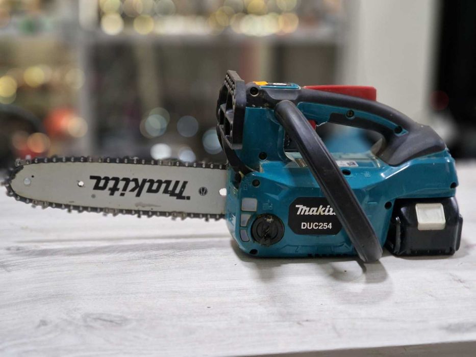 Акумулаторна резачка MAKITA DUC254