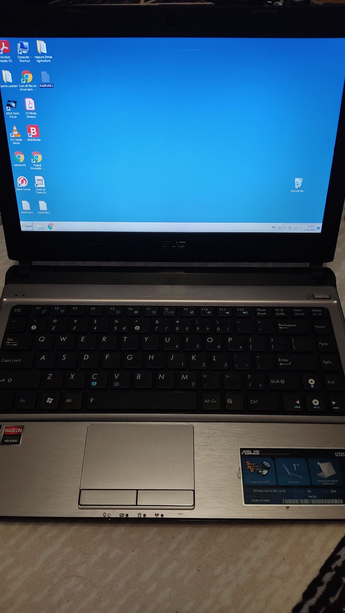 Laptop Asus u32u, 14", HDD 320GB / 4 GB DDR3  / 1,65-2,2 gb