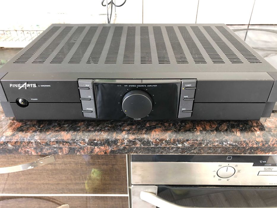 Стерео усилвател Grundig