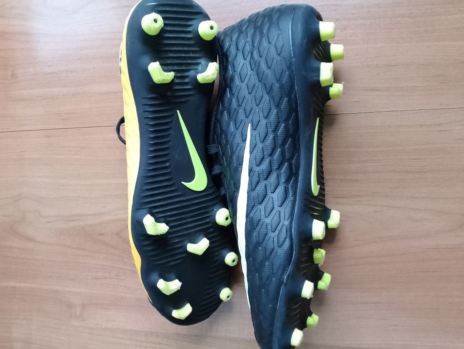 Футболни Nike  ботонки 40