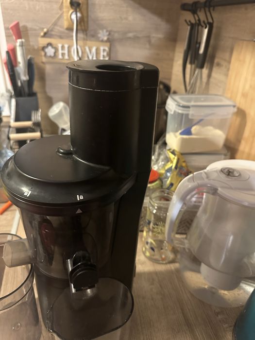 Бавнооборотна сокоизтисквачка