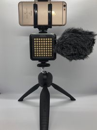 Kit vlogging, Microfon Boya MM1, Lampa Tolifo PT64, Trepied Yunteng YT