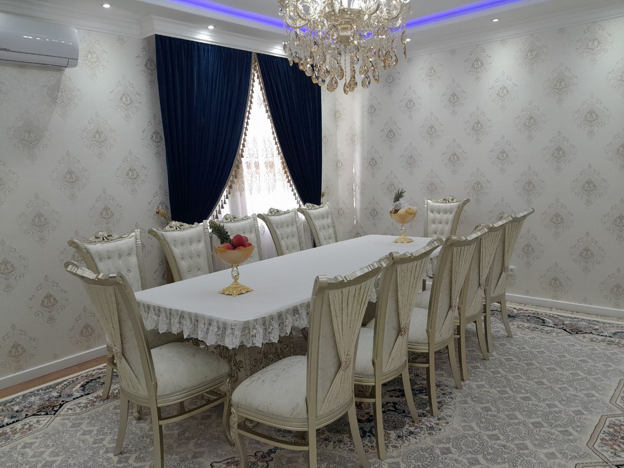 Xurram Sulton стол стул