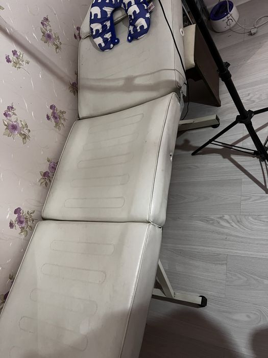 Продам кушетку разбираемую