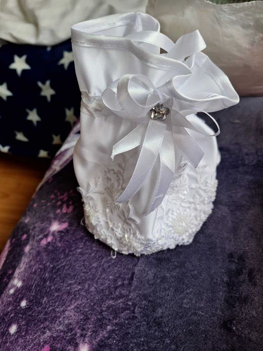 Gentuta mireasa foarte ieftină