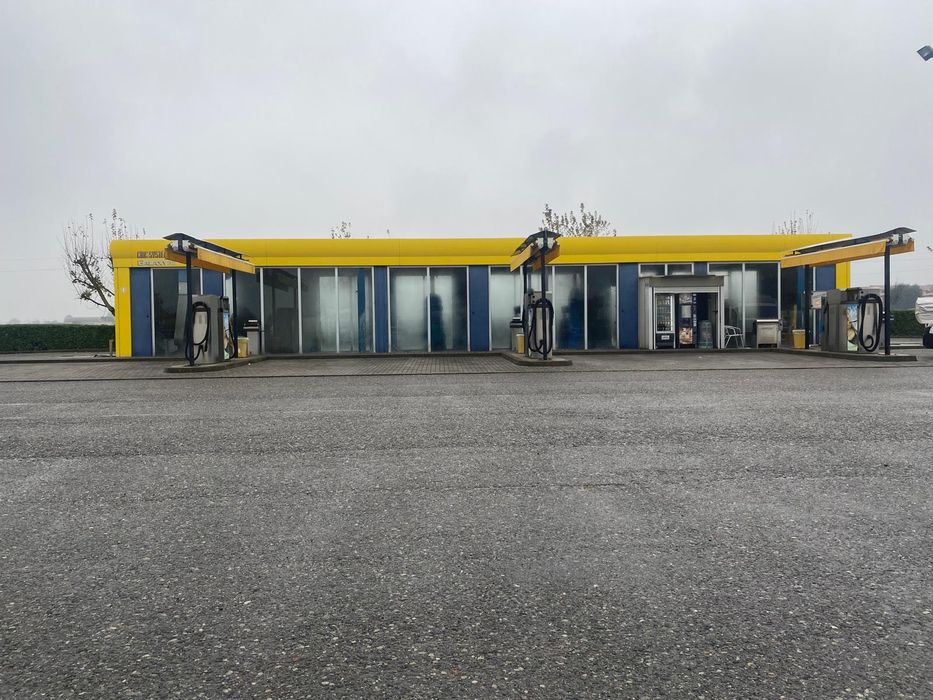 Tunel de spălătorie auto 26 metri  echipamente complete Totul în bloc