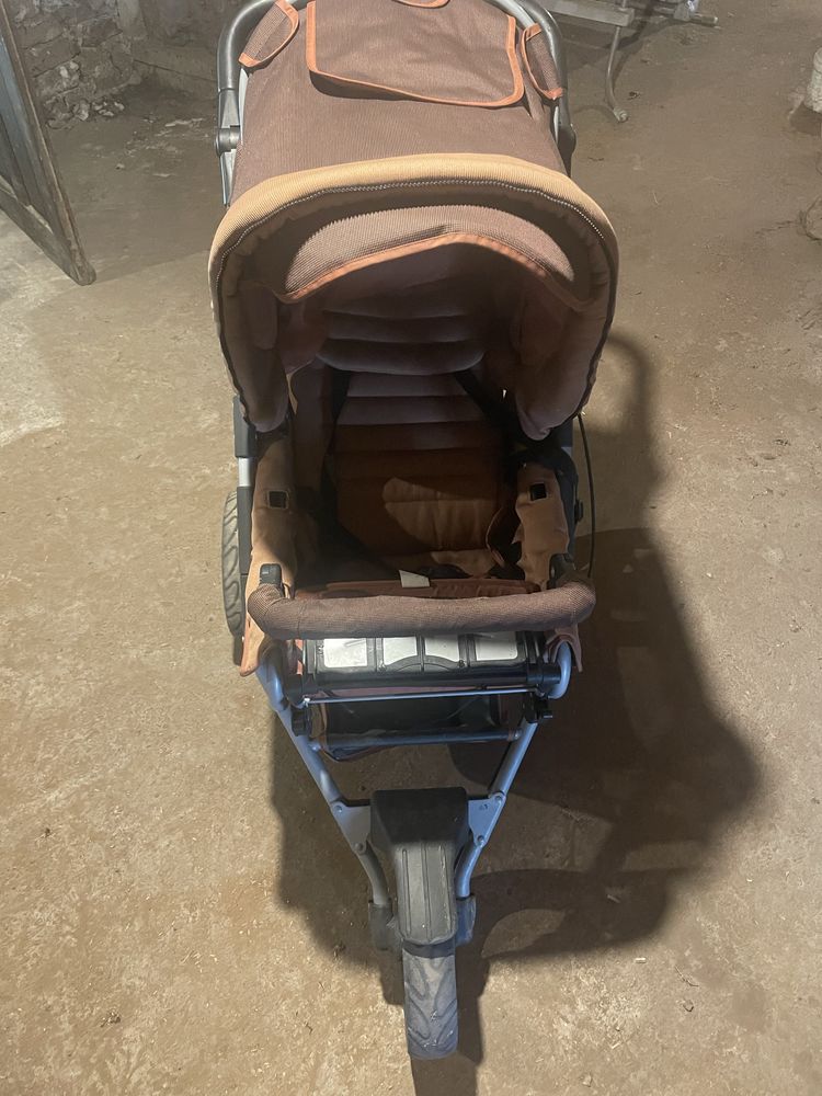 MI 530 - babystar/ бебешка количка