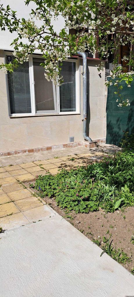 Дава се под наем Двустаен апартамент в Пловдив, Център - 45 кв.м за 306 € - Снимка #4