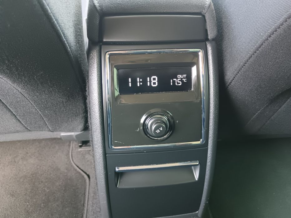 Skoda Superb Combi DSG