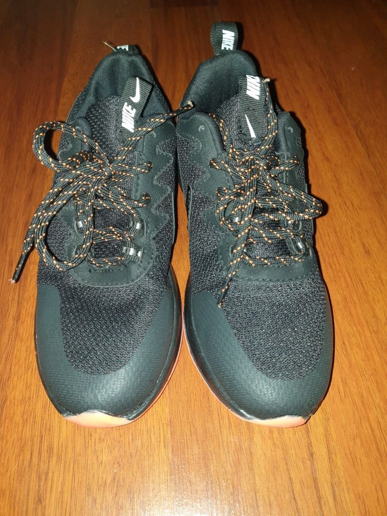 Vand pantofi sport Nike tip adidas  37/36