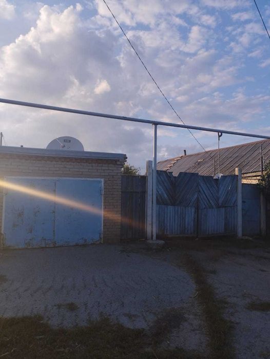 Продам дом с земельным участком