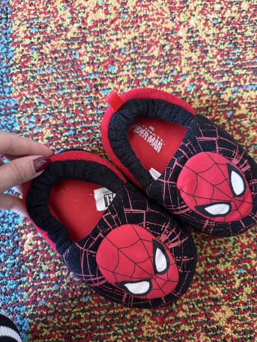 Lot papuci de casa marimea 24-25