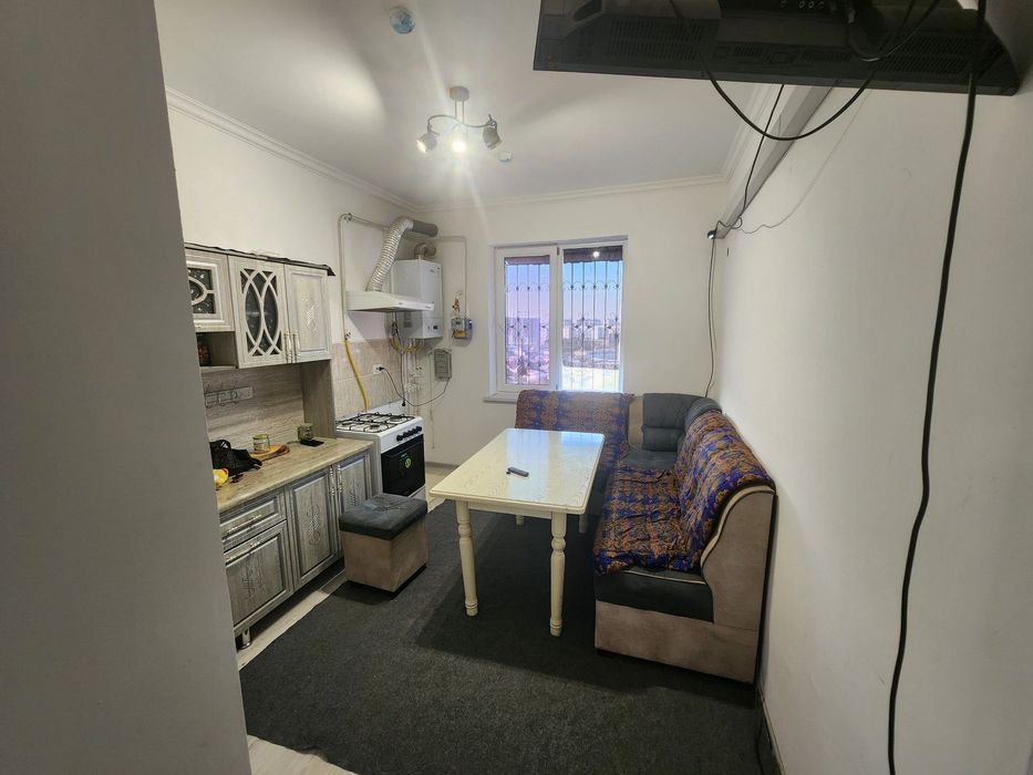 Buyuk ipak yoʻli metrosi Parkent bozori 2 daqiqa Arenda