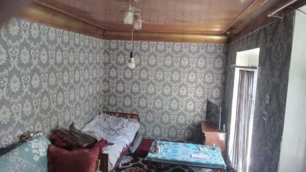 ДОМБРАБАД Чилонзор метро ёнида 3,5 сотих ер ва 5 хонали уй