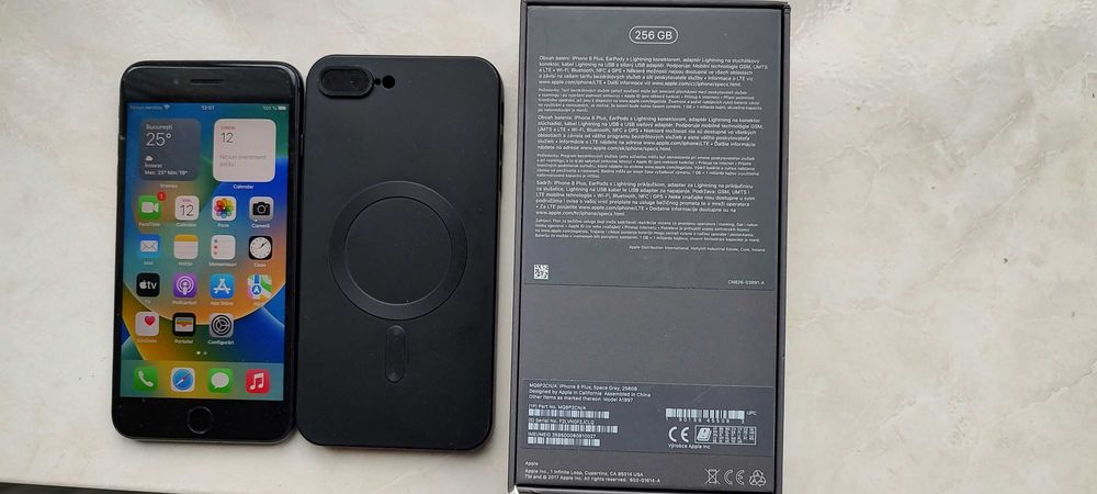 iphone 8 plus 256 gb cu incarcator original, cutie, husa, bateria 84%