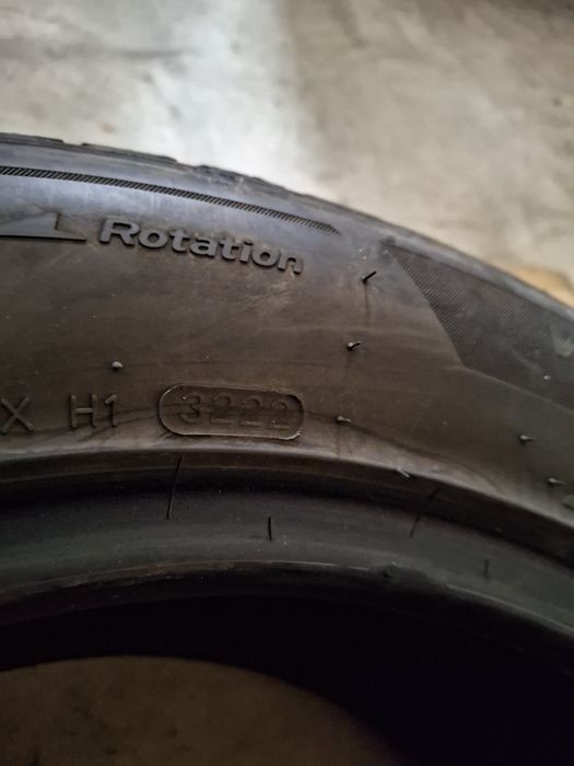 2 Anvelope de iarnă 235 55 r18  Hankook