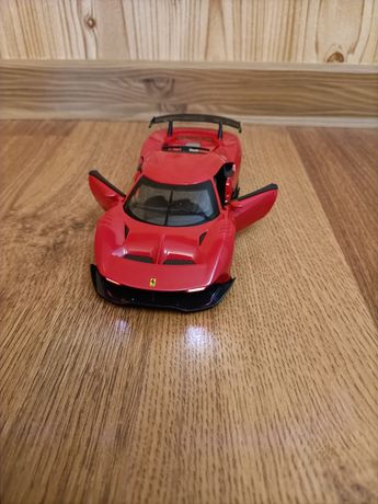 Macheta metalica Ferrari noua