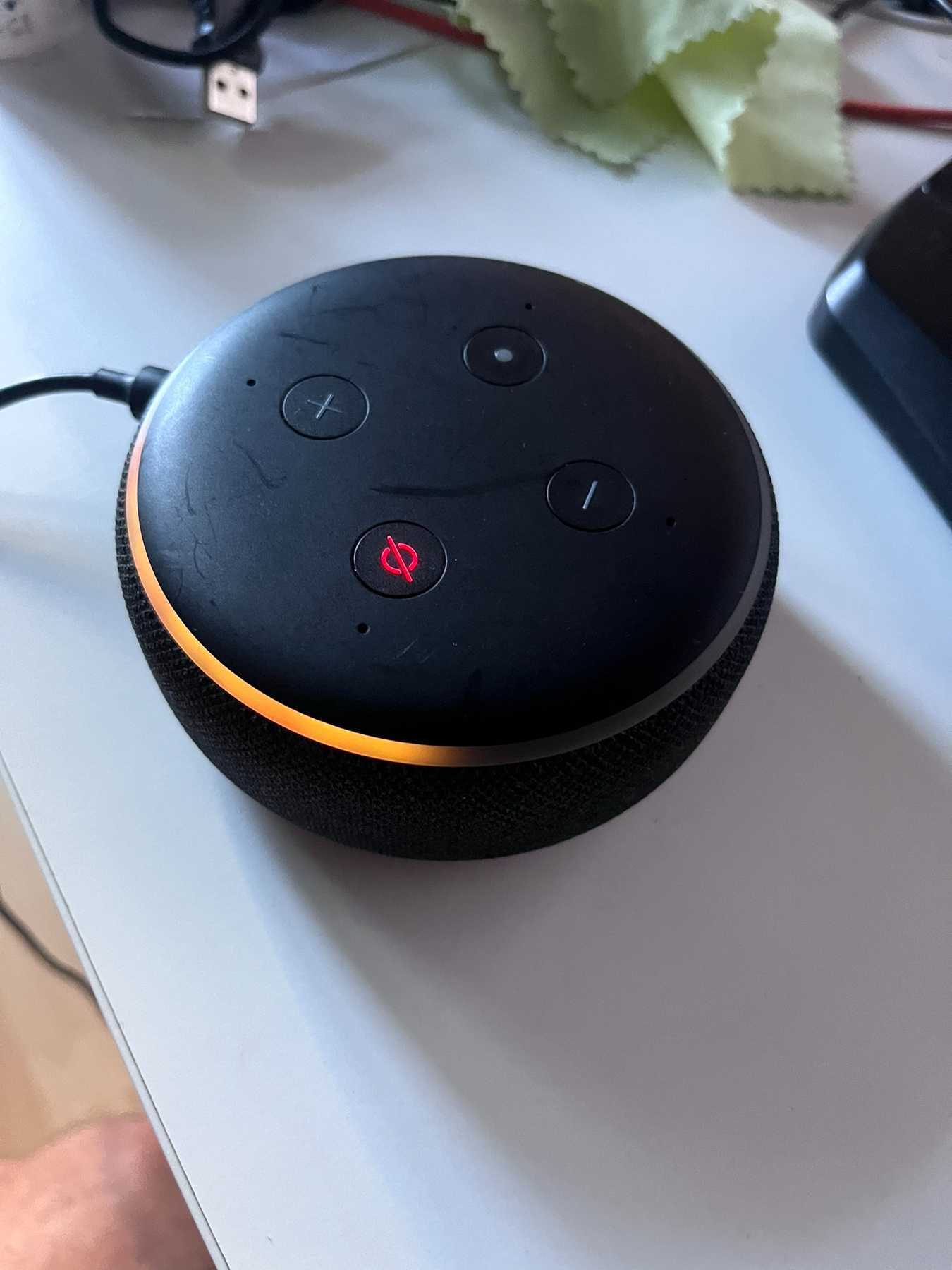 Amazon Echo Dot 3rd Gen Smart тонколонка D9N29T с ориг.зарядно