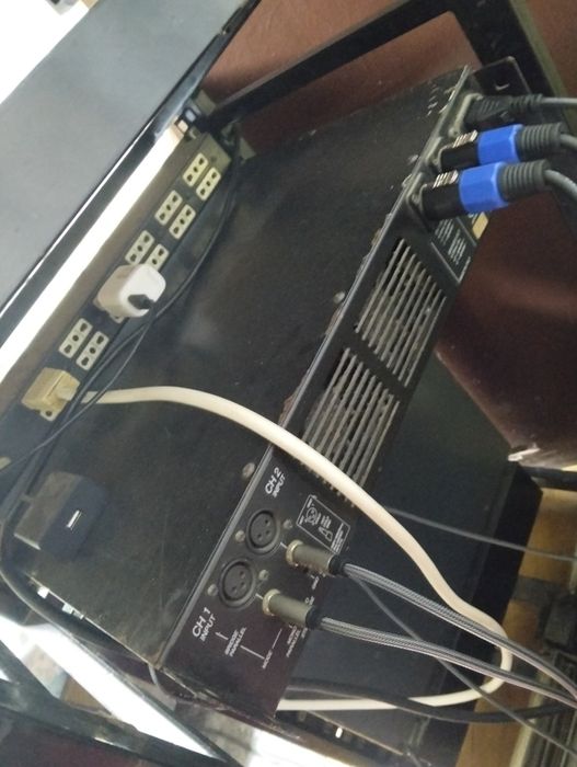 Vând sau schimb telefon