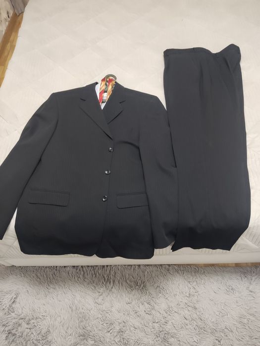 Костюм мужской классический