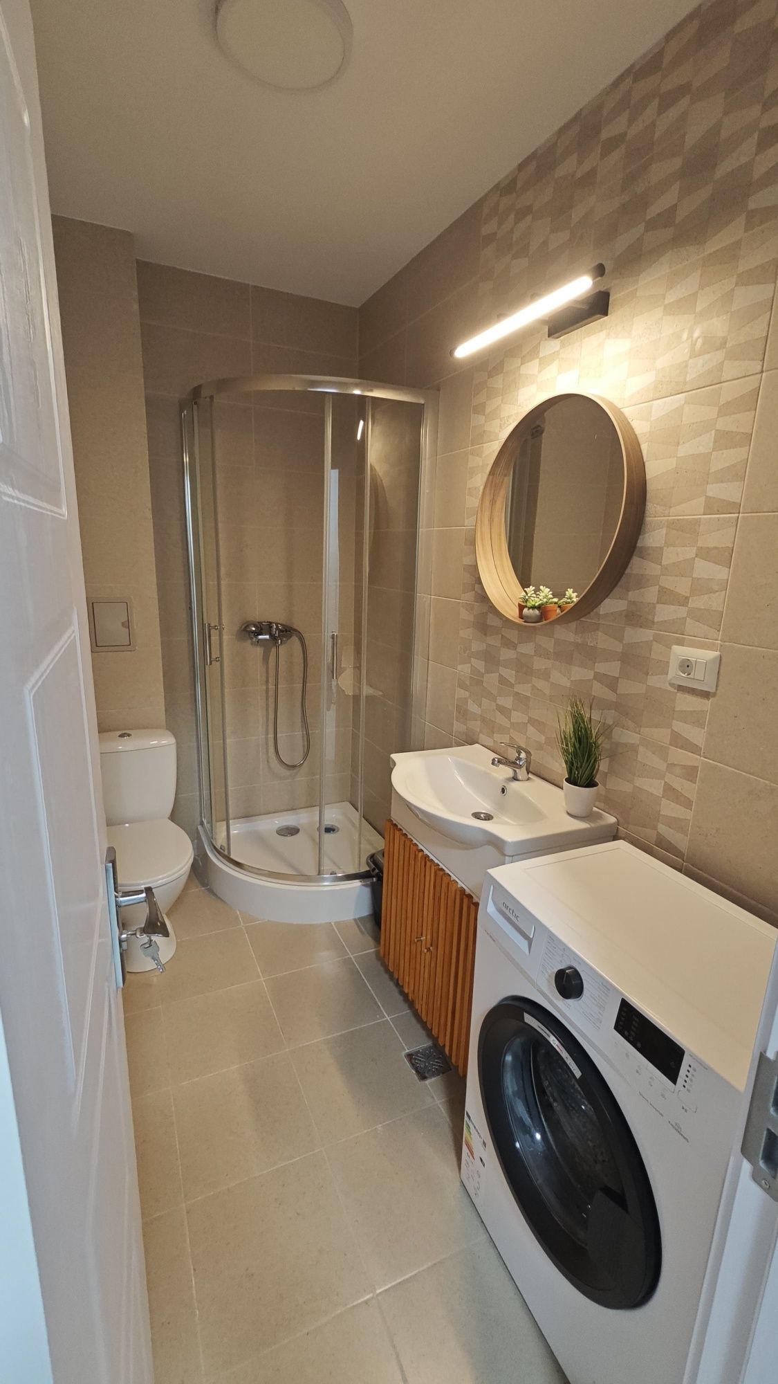 Garsoniera/studio PREMIUM, Piata Sudului, Berceni,IRA,Olteniței ,Rompr