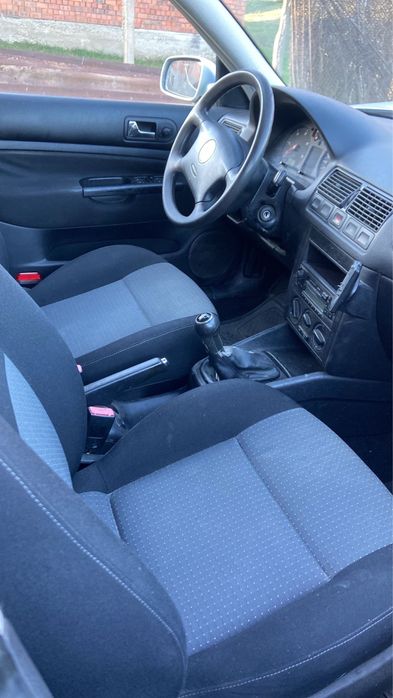 VW Golf 4 de vanzare