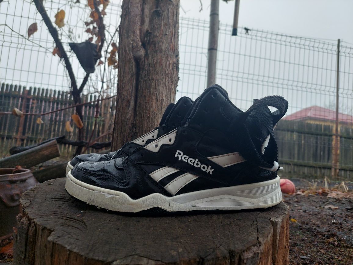 Vând adidasi reebok royal!!