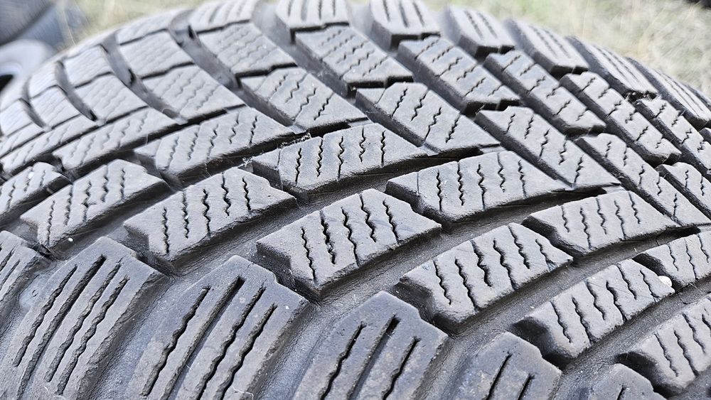 4бр гуми 205 55 16 континентал