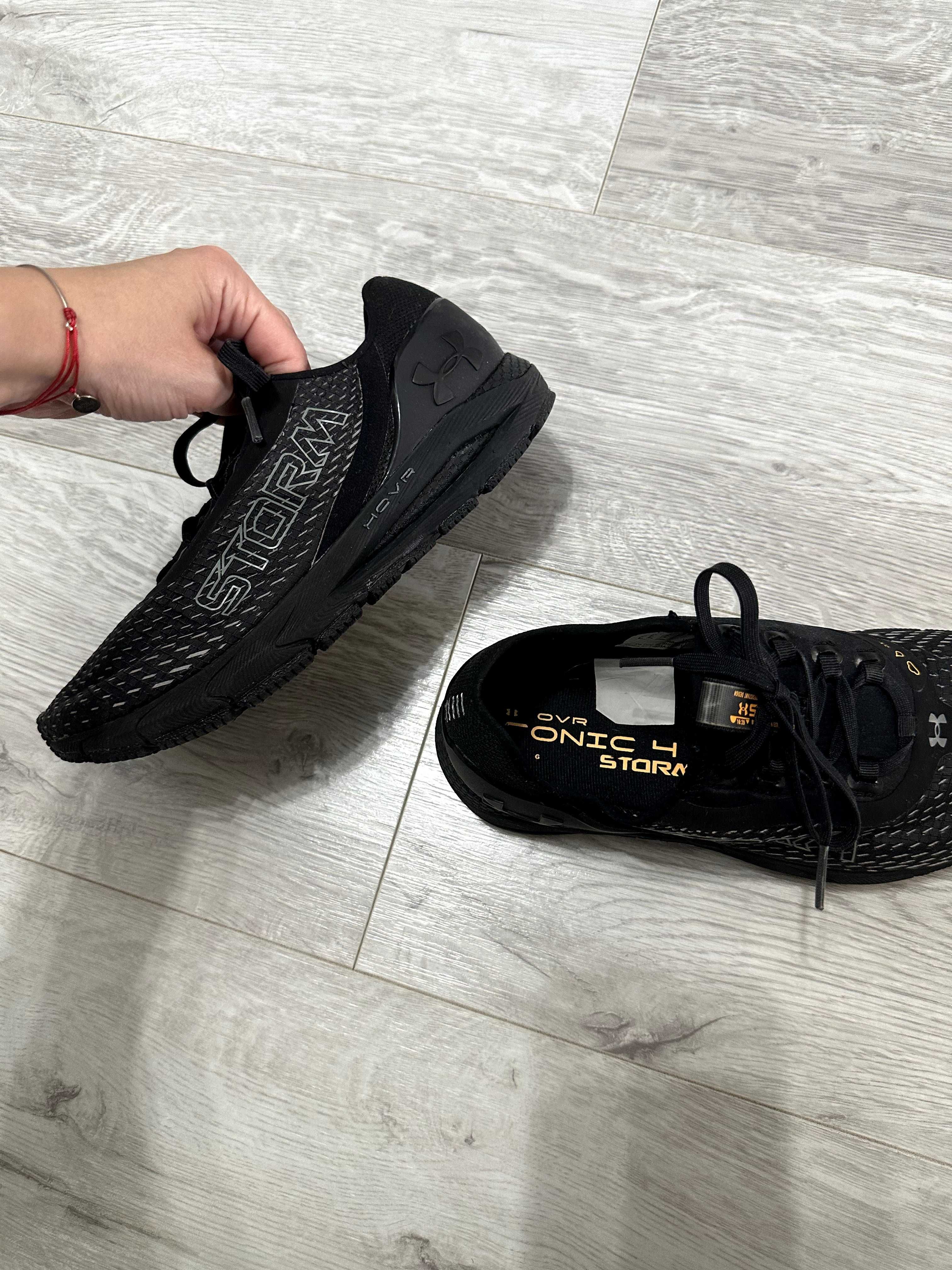 Спортни маратонки Under Armour