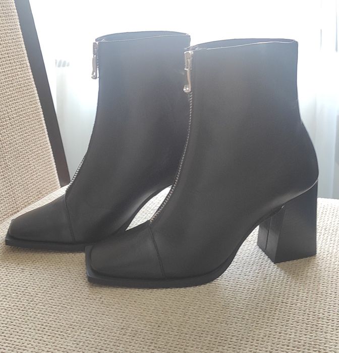 ASOS дамски боти от естествена кожа