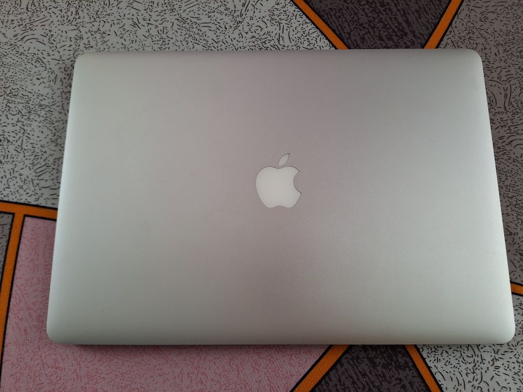 Apple macbook PRO 15,4

APPLE MACBOOK PRO 15-INCH