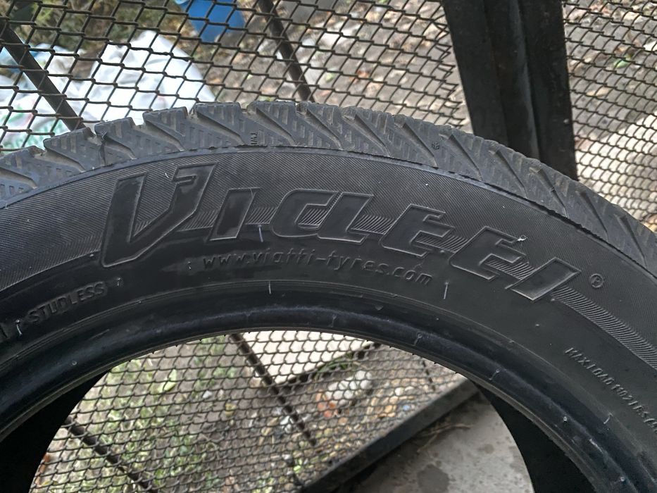 Продам зимнюю резину в отличном состоянии!