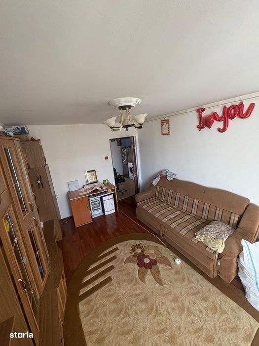 2 camere Titan 48mp metrou 1 Decembrie 2 statii