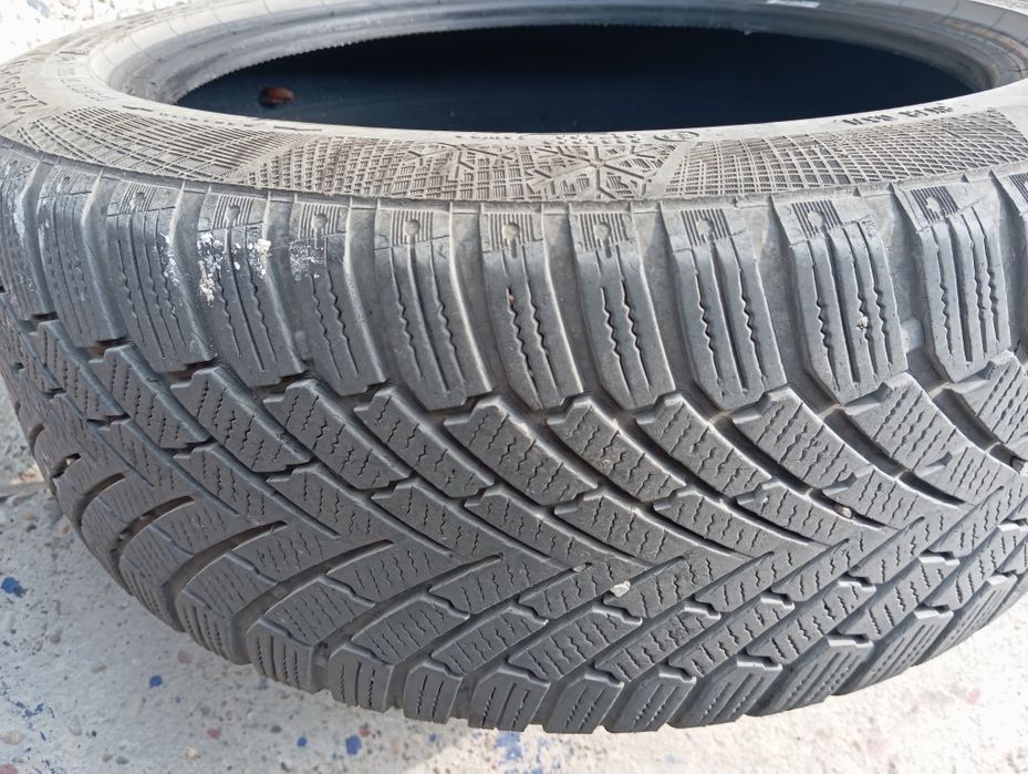 Vând un cauciuc all season 225/45/17