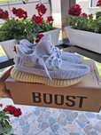 Yezzy 350 Folosiți maxim de 2-3 ori Stare Buna