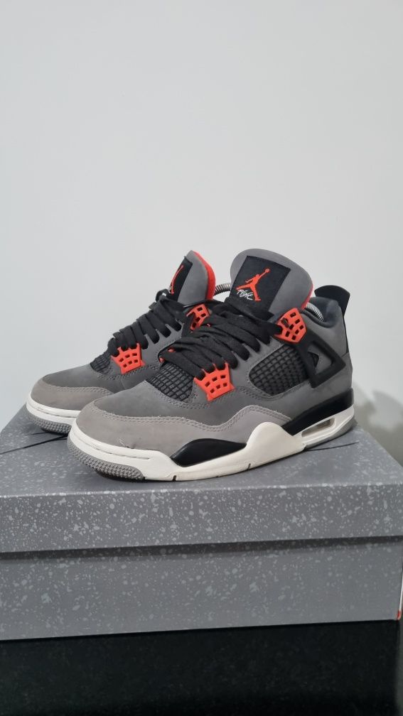 Jordan 4 Infrared