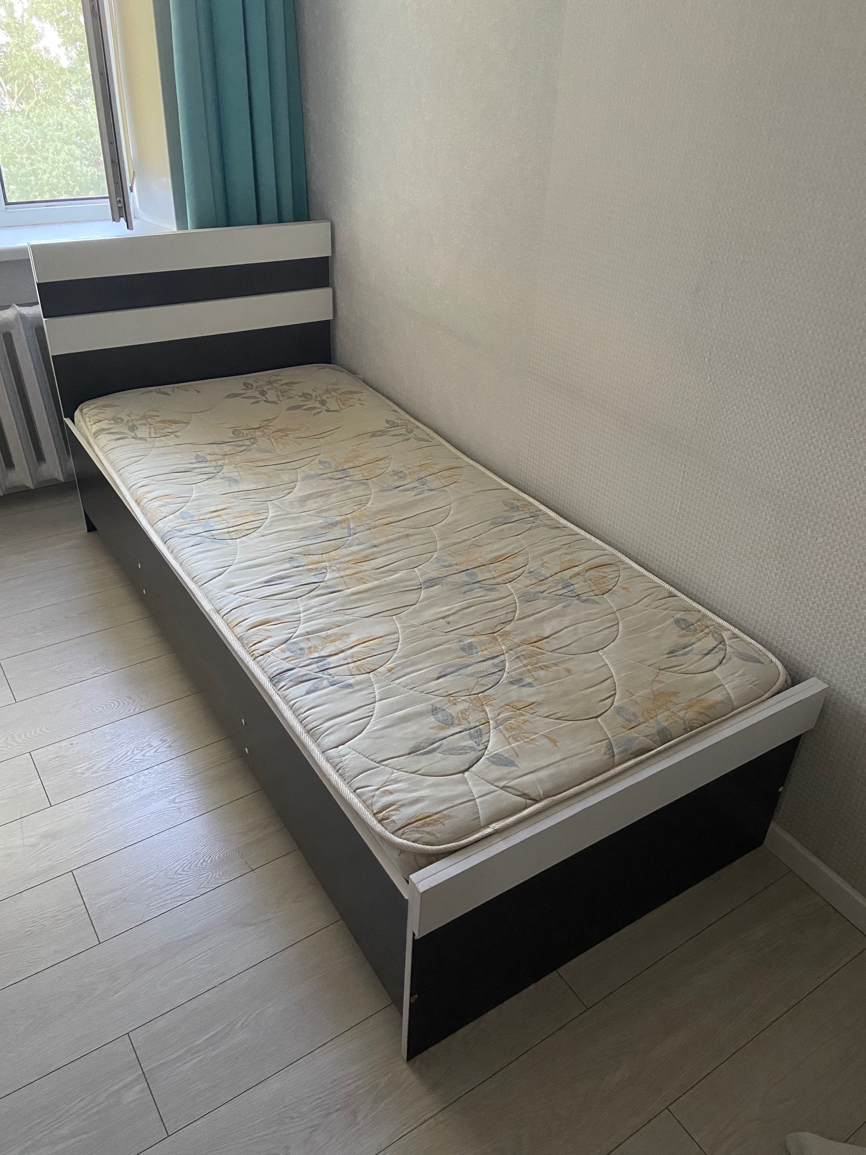 Кровать + матрас в подарок