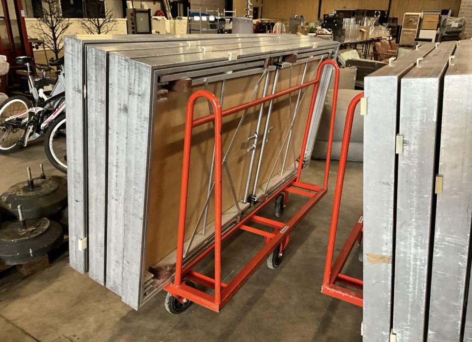 Професионална Модулна Сцена – 16 кв.м + Тръс Конструкция (Комплект)