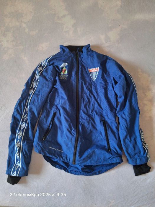 Дрешки Nike ,Adidas размер 158 - 164 см. всички за 20 лв.