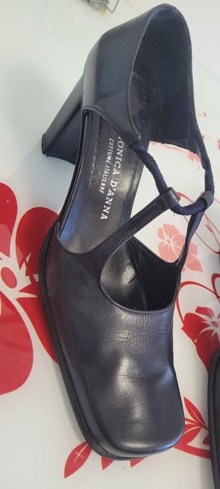 Vand sandale elegante din piele, fabricație Italia, M.40