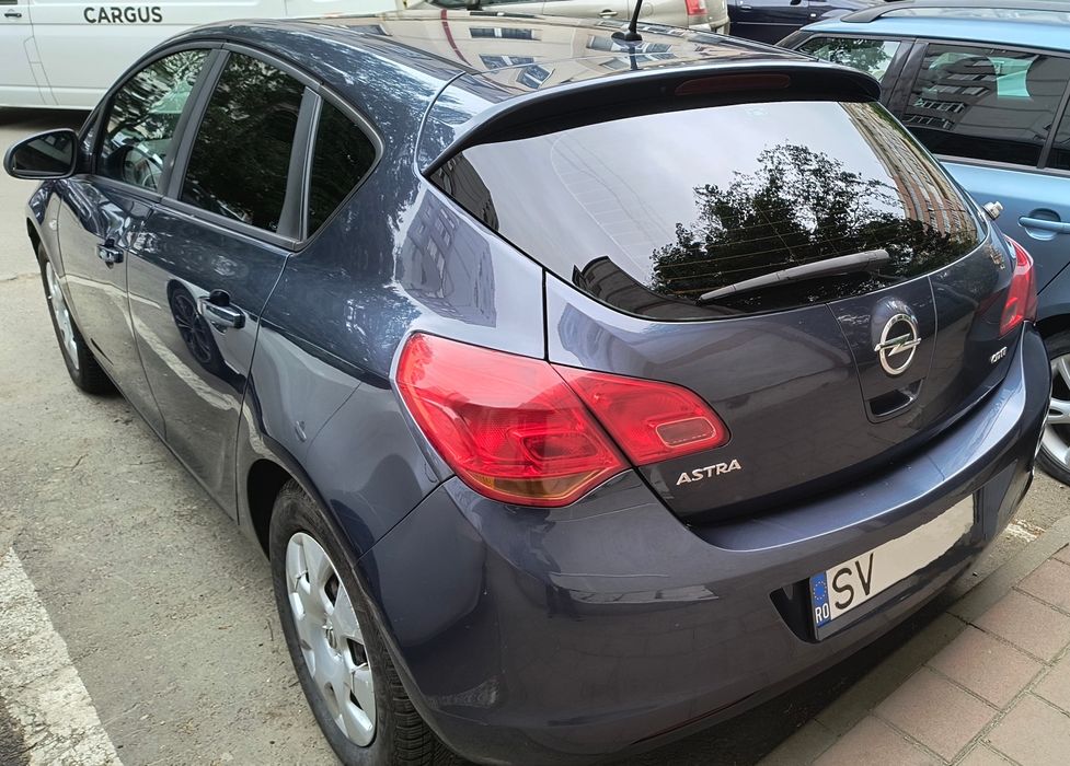 Opel Astra j 2010