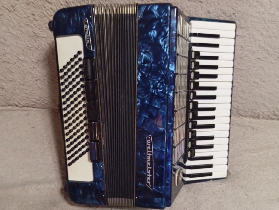 Продам немецкий баян