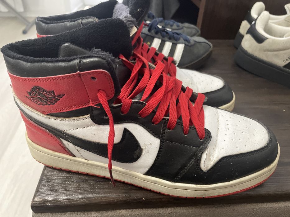 Продам кроссовки Найк демисесонные 41 размер