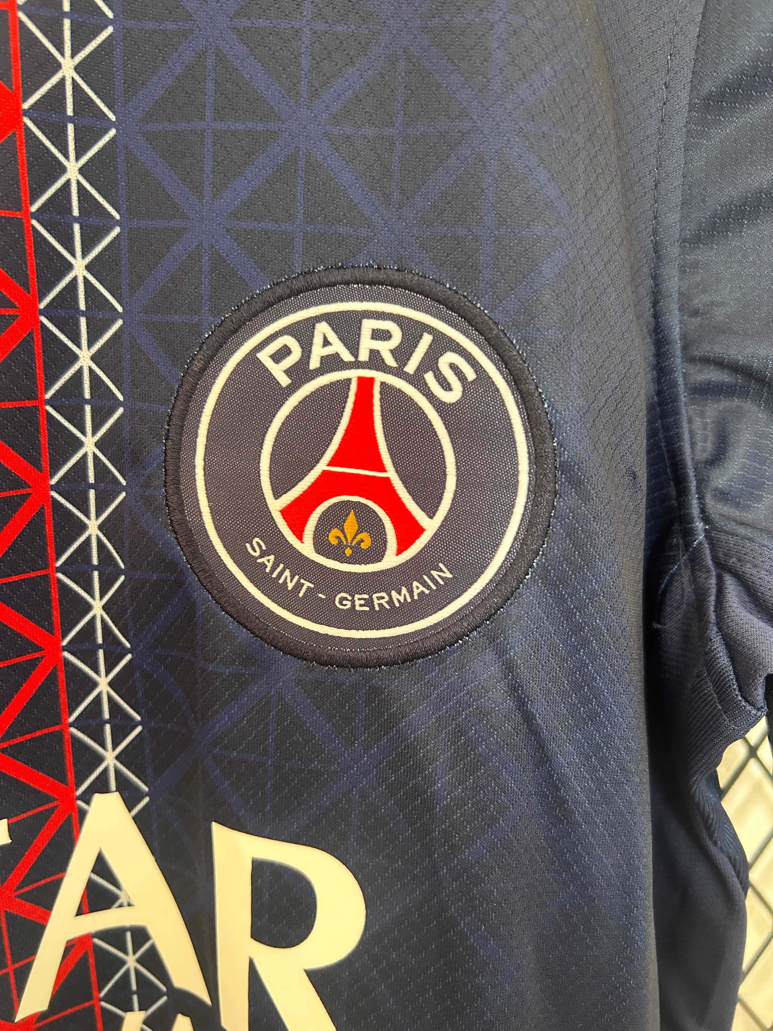 Тениска на PSG за сезон 25/26 в отлично състояние!