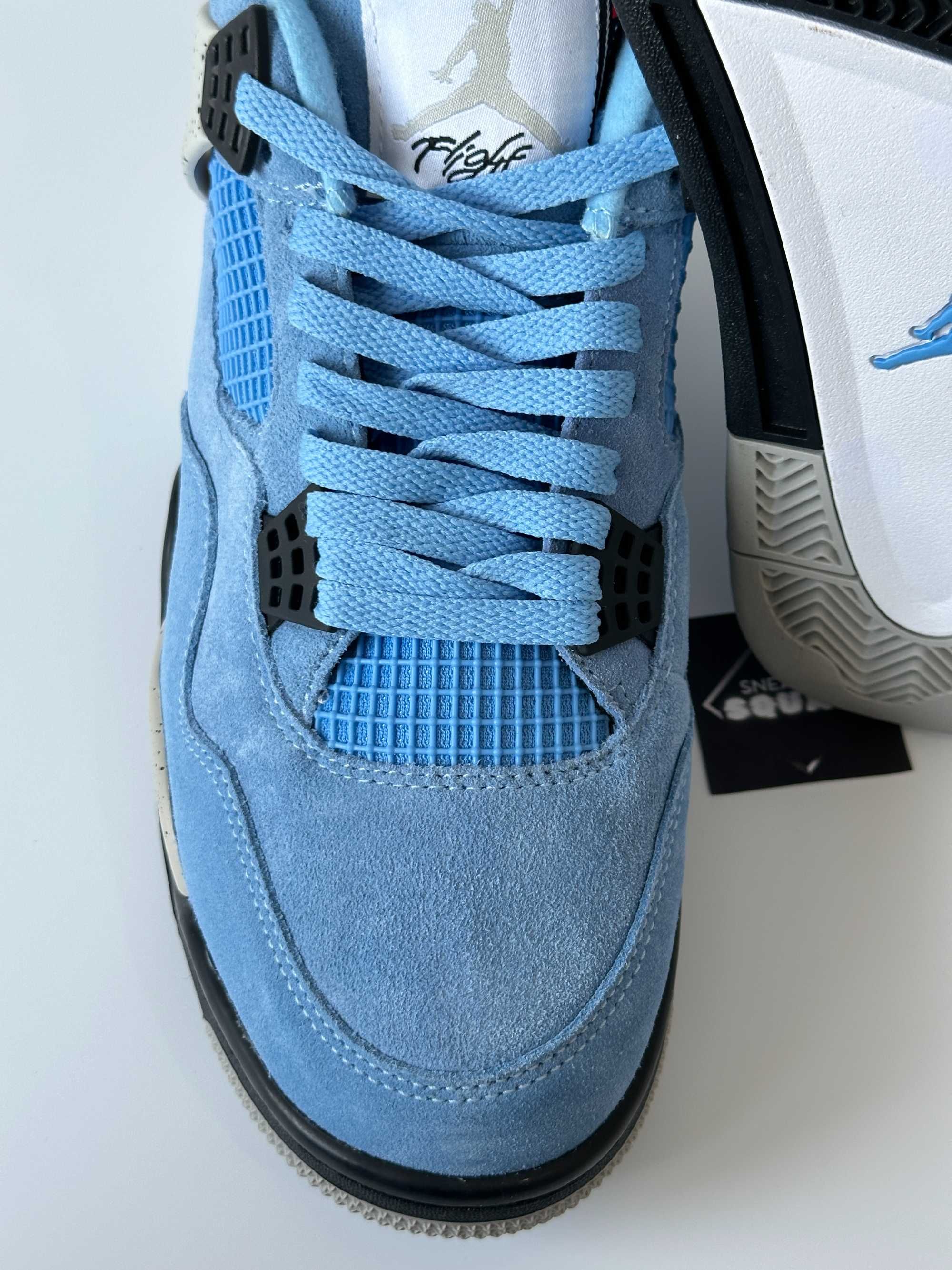 JORDAN 4 Retro University Blue - PREMIUM