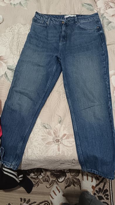 Продам джинсы женский
