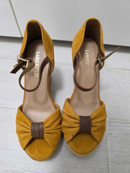 Vand sandale  lasocki