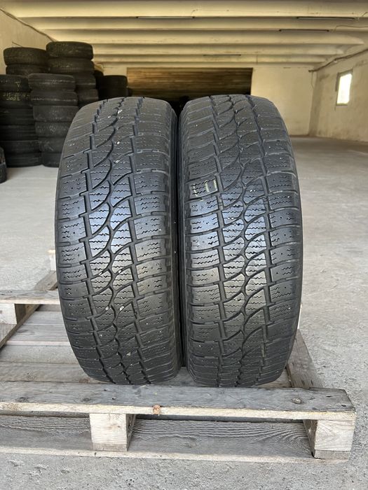2 anvelope de 205/65/16 C Sebring 6-7 mm!