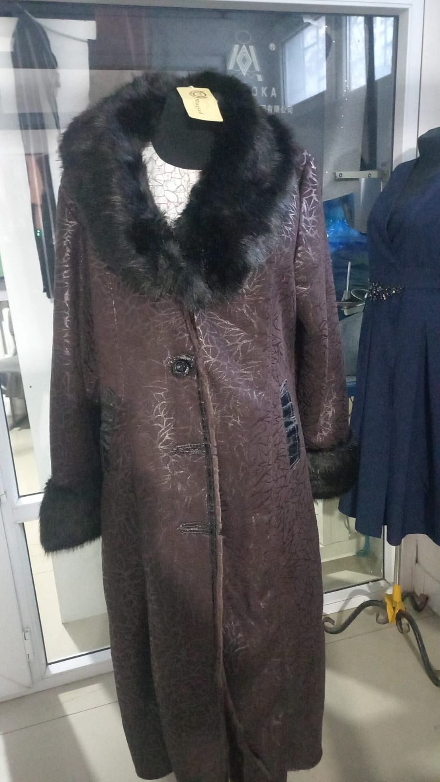 Продается пальто в хорошем качестве