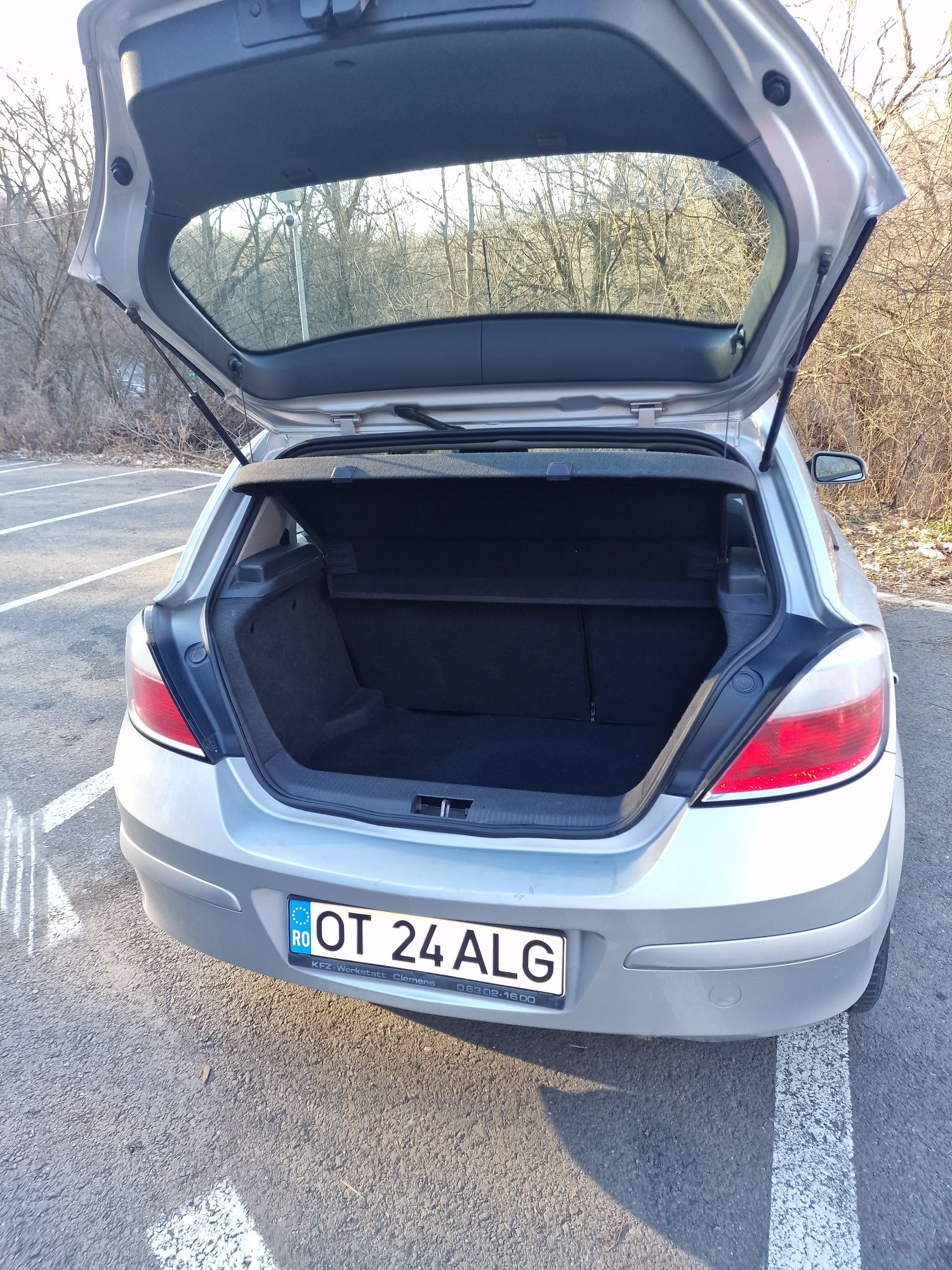 Vând Opel Astra H